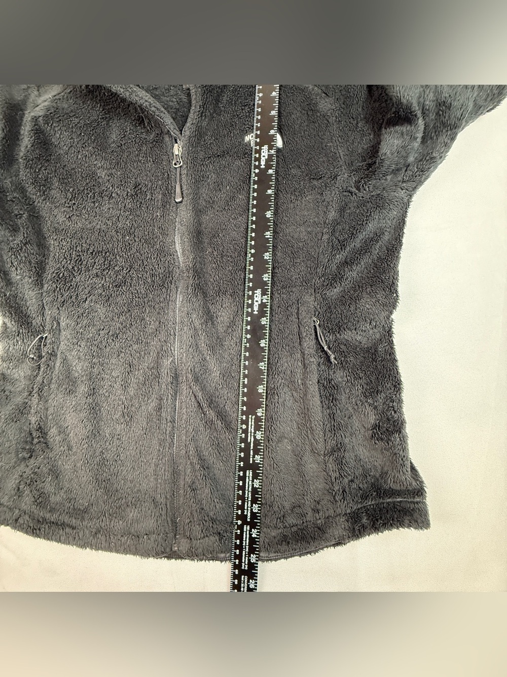 The North Face Women’s Small Black Fuzzy Fleece Full Zip Jacket - Picture 11 of 13